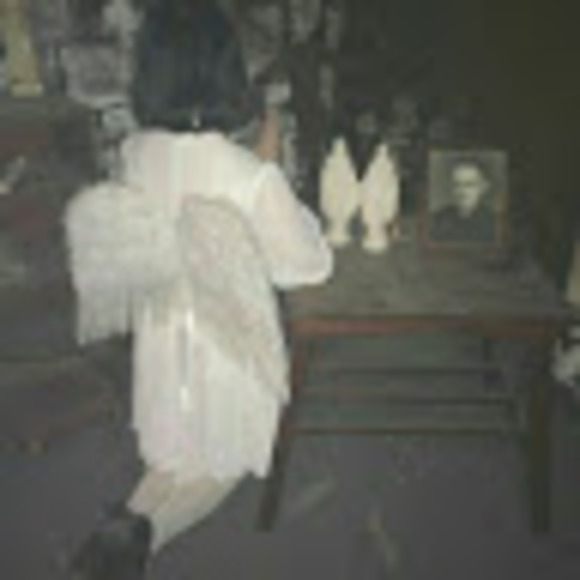 Meet your Posher, Justin - Picture 1 of 1